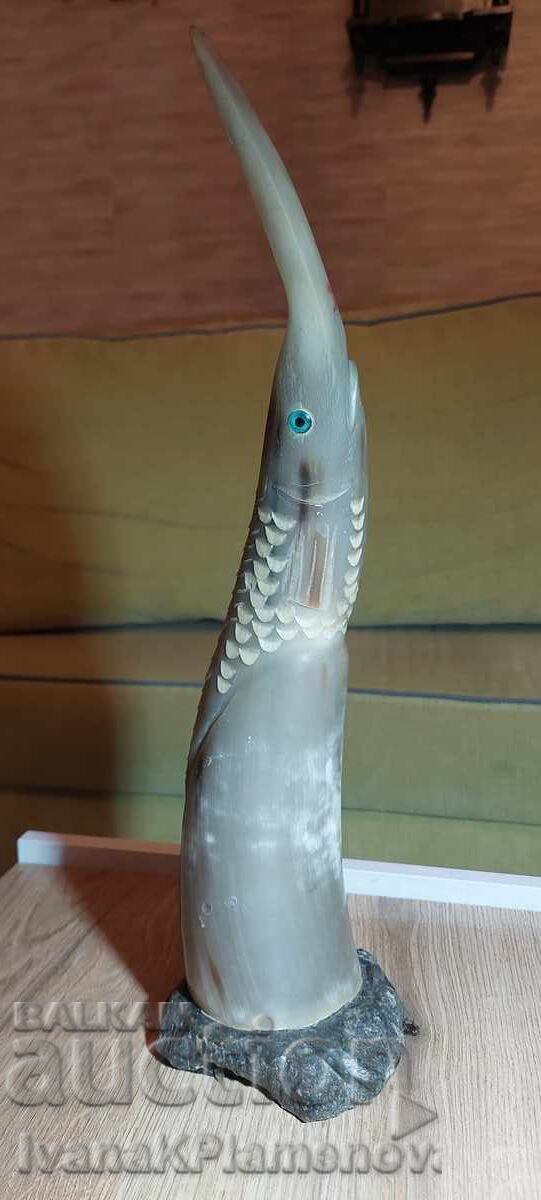 Licitație Sculptură din corn pentru colecționari, înălțime 40cm