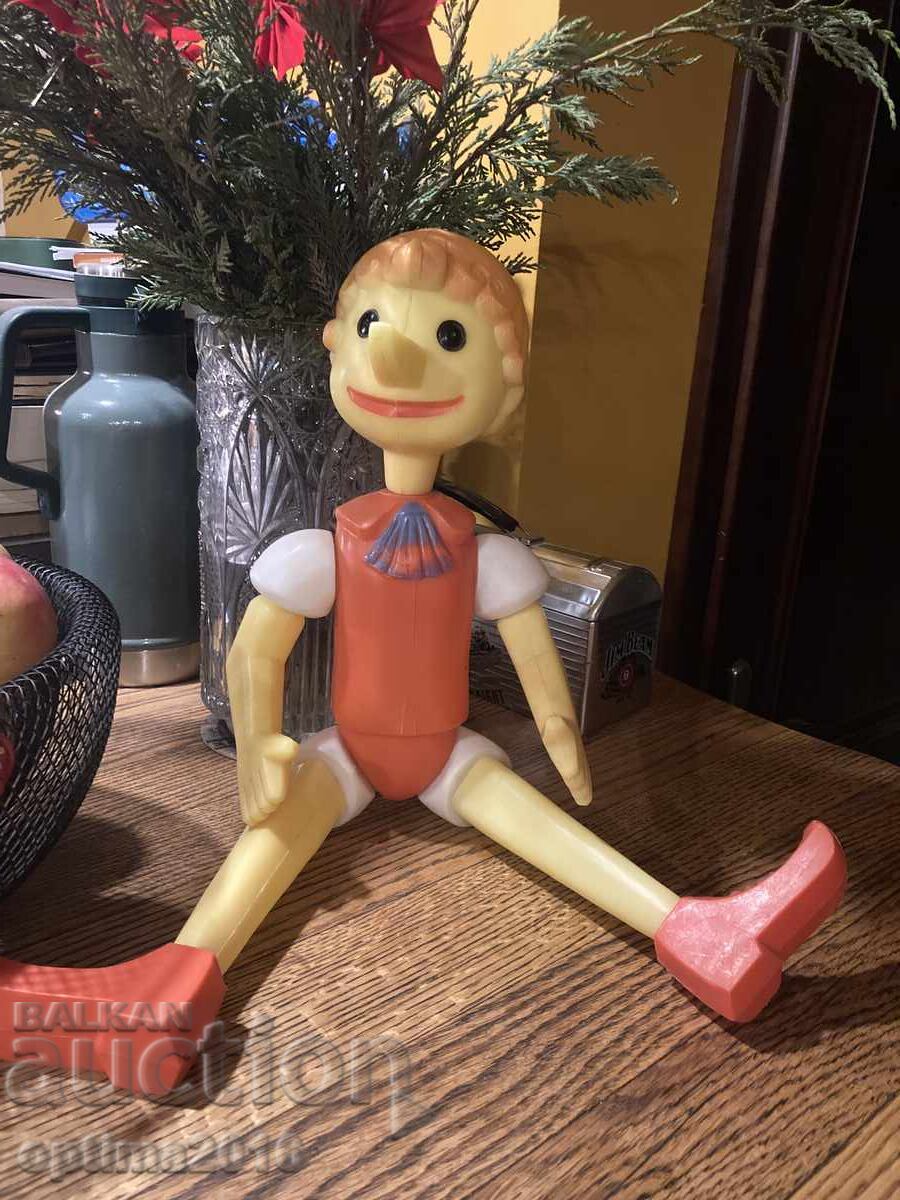 Кукла Пинокио с цена € 15.00 | 29.34 лв.