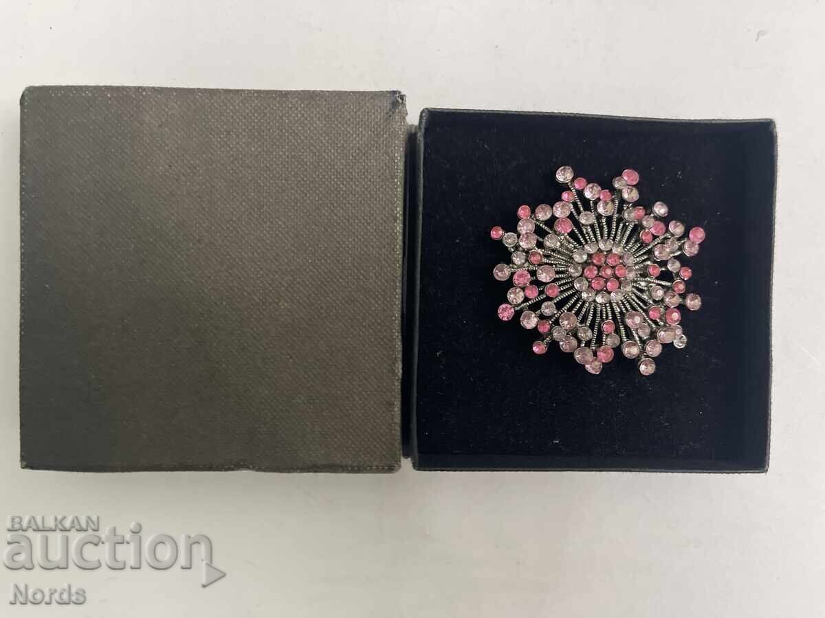 Винтидж брошка с цена € 0.01 | 0.02 лв.