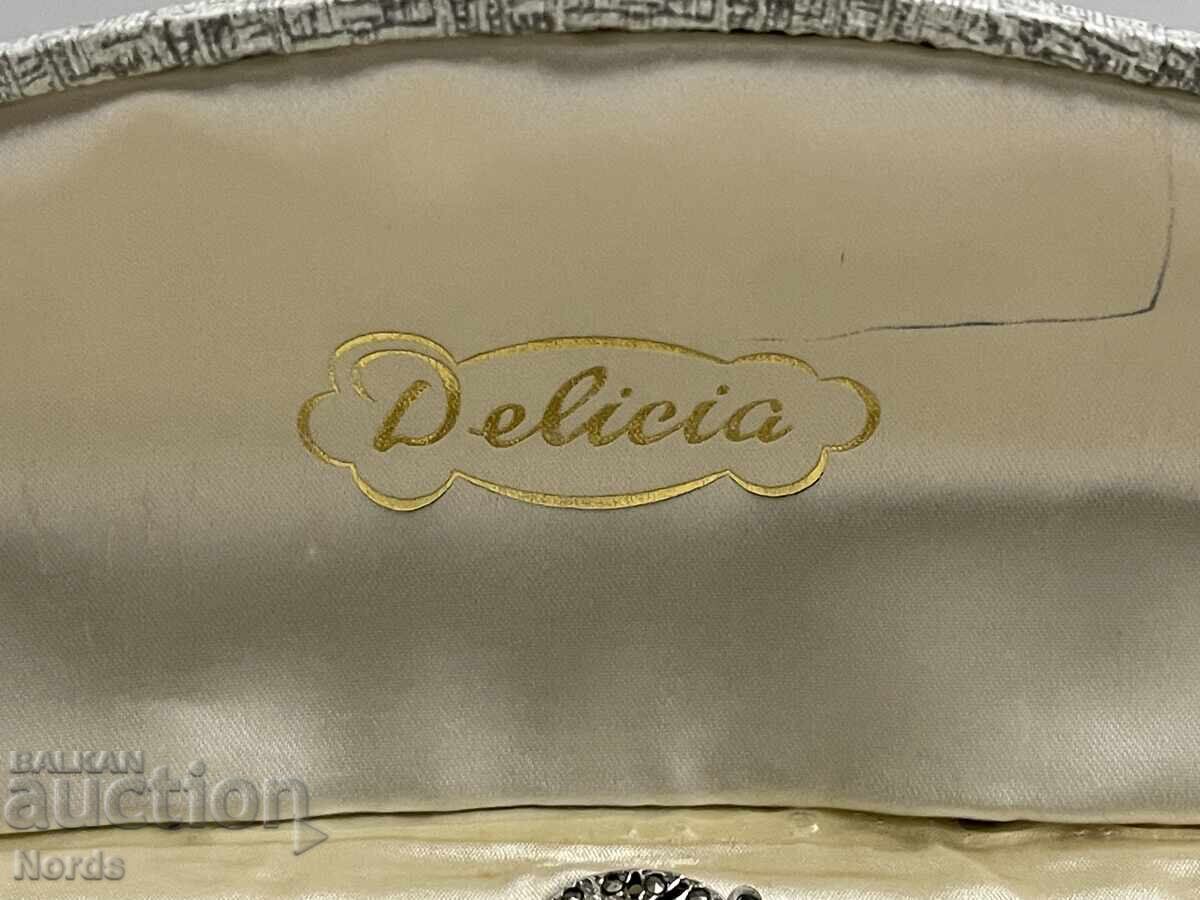 Аукцион Винтидж гердан Аукцион Винтидж гердан