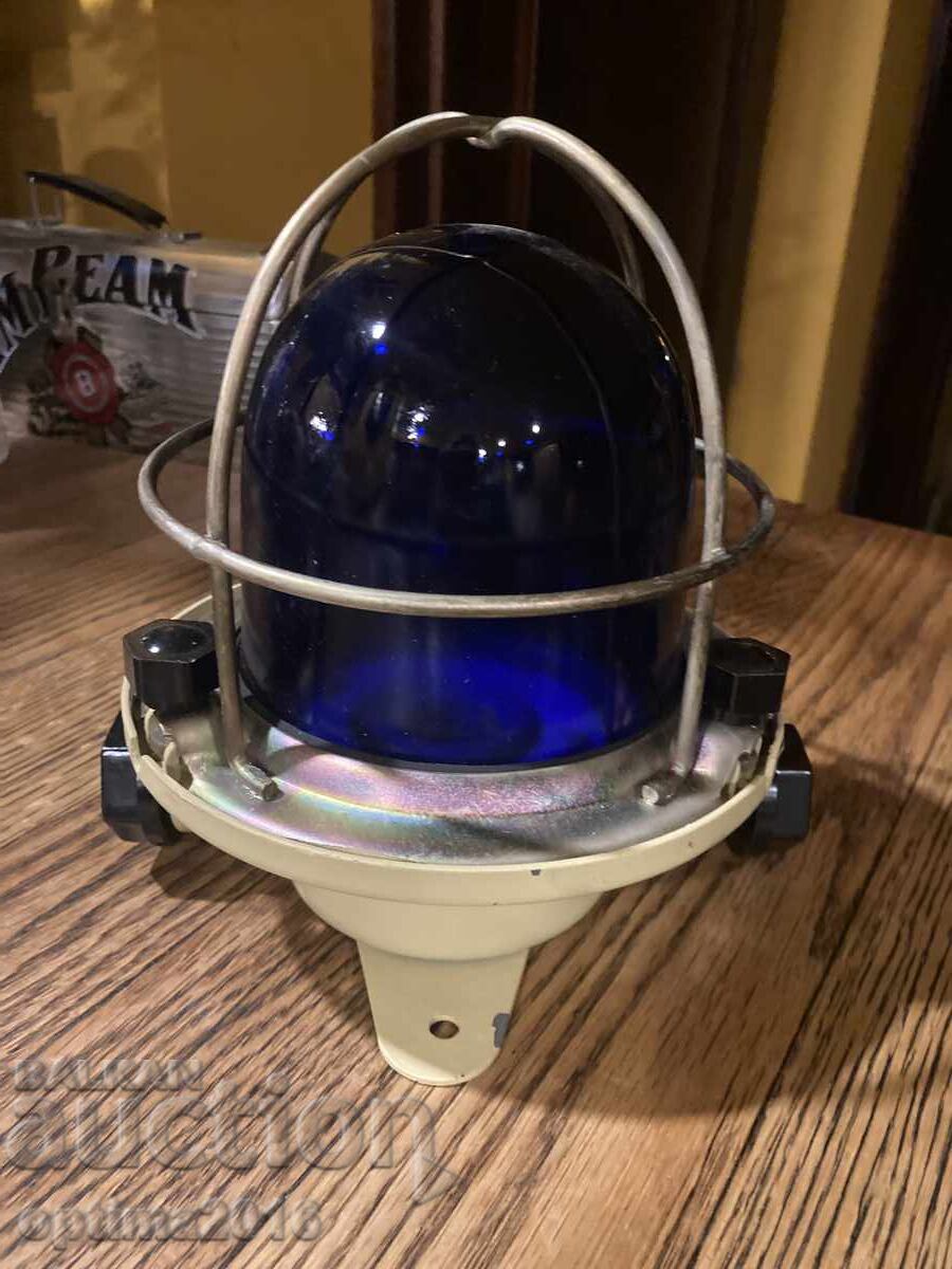 Рядка руска лампа