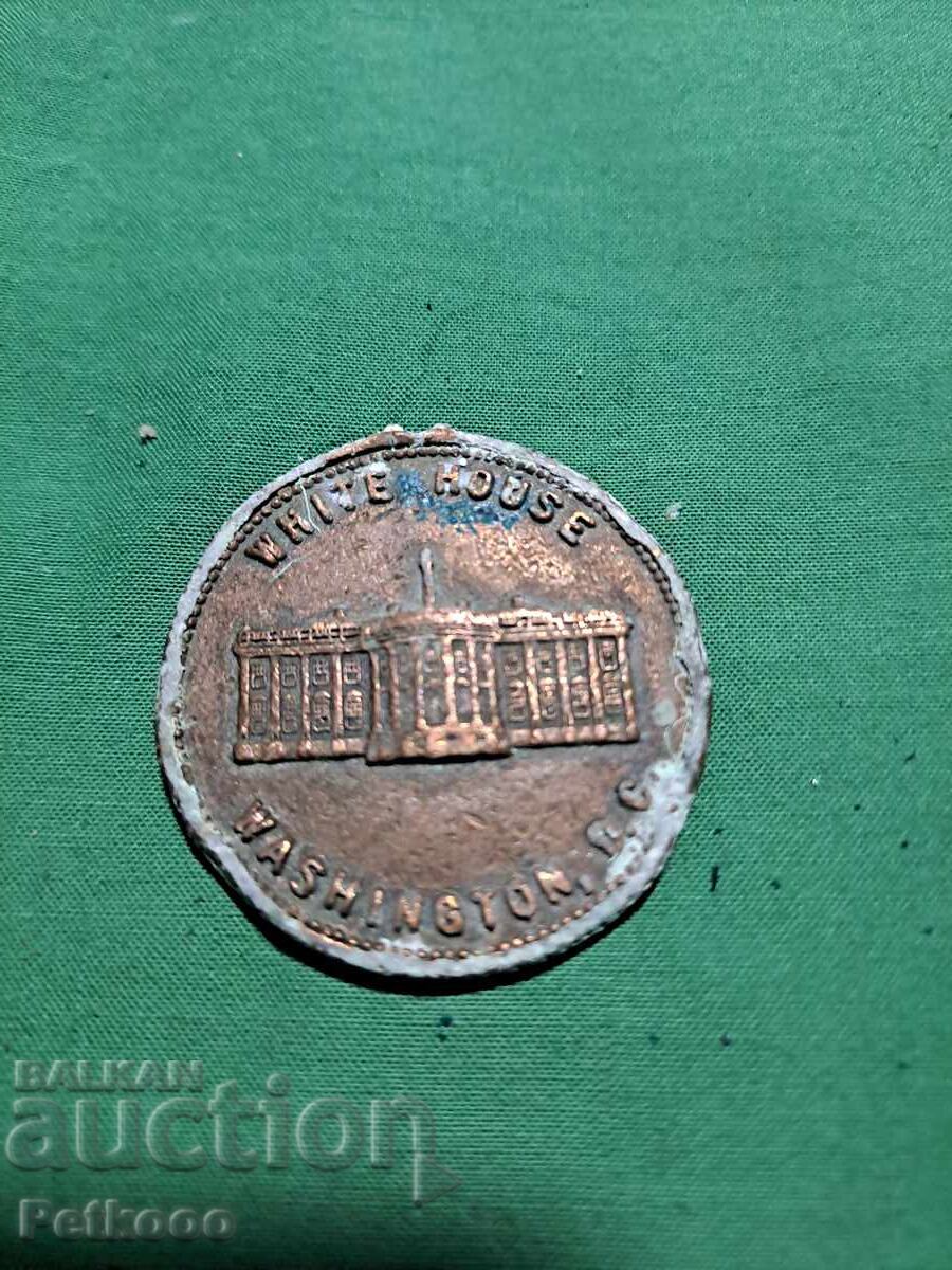 Монета с лика на Джон Кенеди с цена € 100.00 | 195.58 лв.