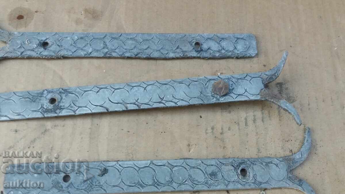 Licitație BALAMALE FORJATE DE RENASTERE PENTRU PORȚI