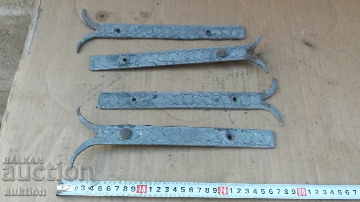 BALAMALE FORJATE DE RENASTERE PENTRU PORȚI - 5