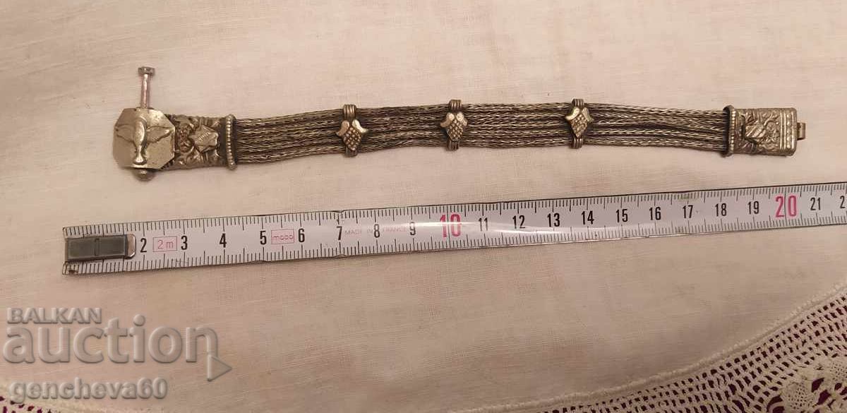 Δημοπρασία ΑΝΑΓΕΝΝΗΤΙΚΟ ΒΡΑΧΙΟΛΙ - σαχάν