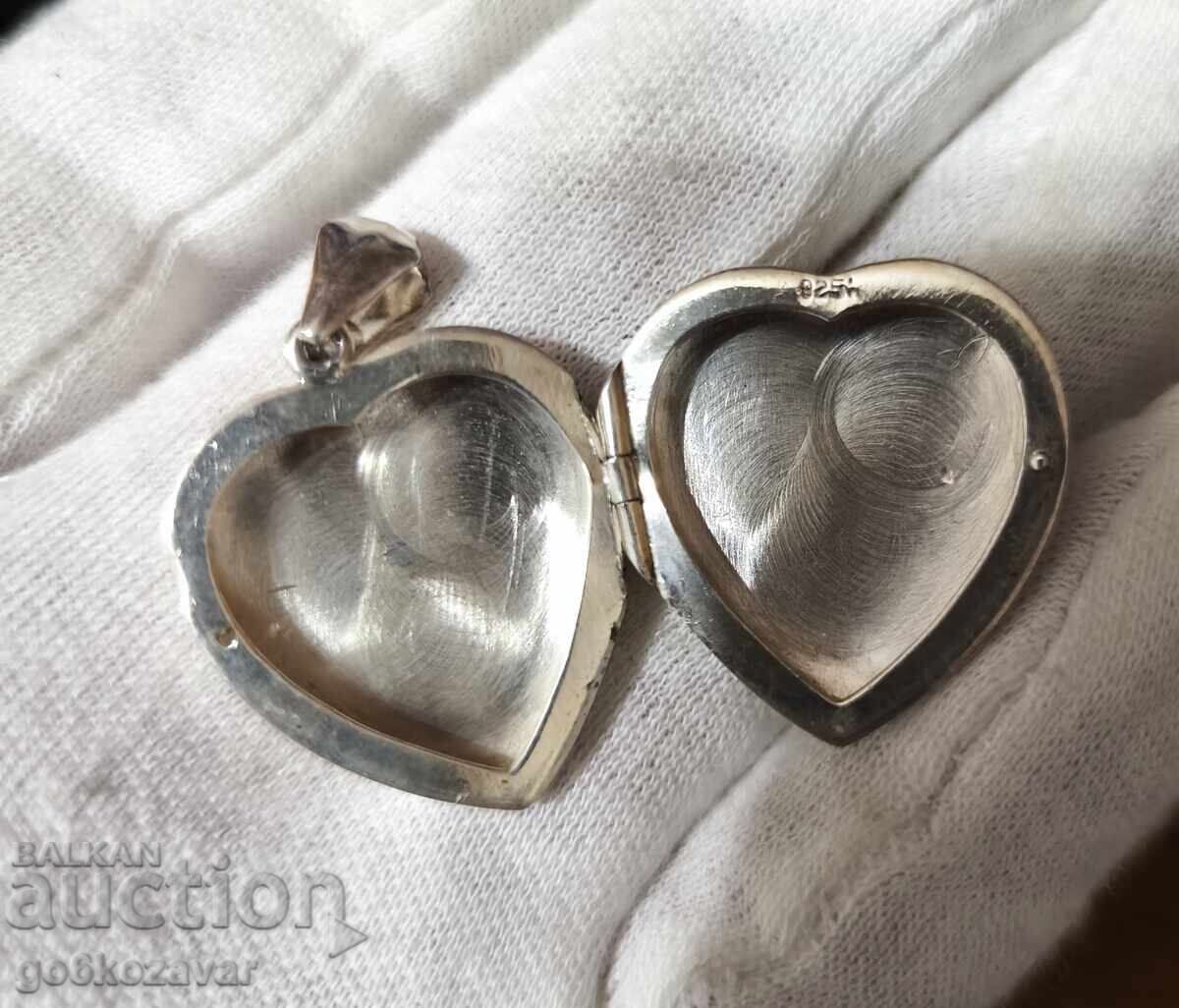 Ασημένιο μενταγιόν καρδιά που ανοίγει – κομψό vintage στυλ με τιμή € 30.00 | 58.67 BGN