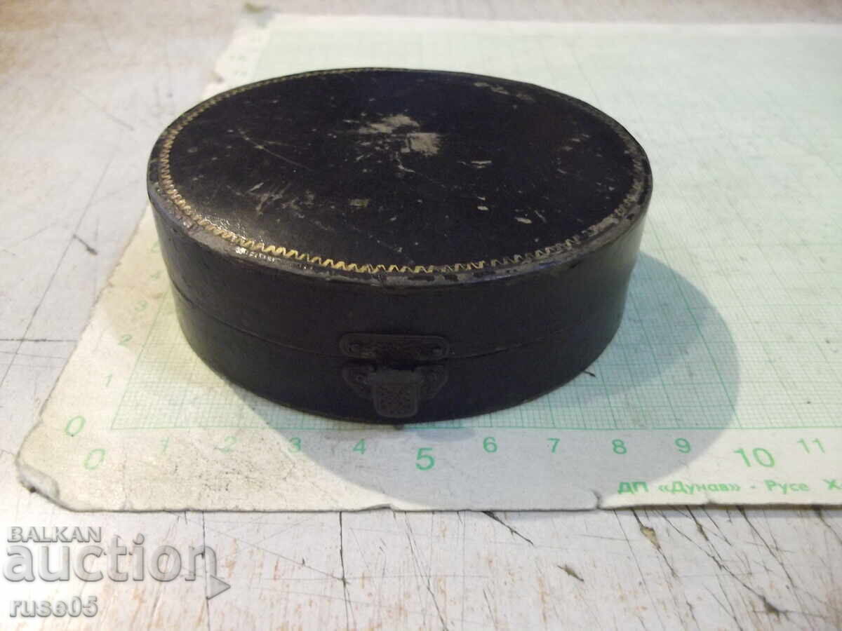 Κουτί παλιό οβάλ Κουτί παλιό οβάλ