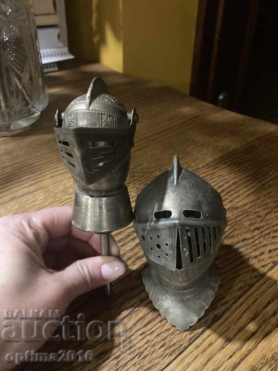 Capace interesante pentru sticle