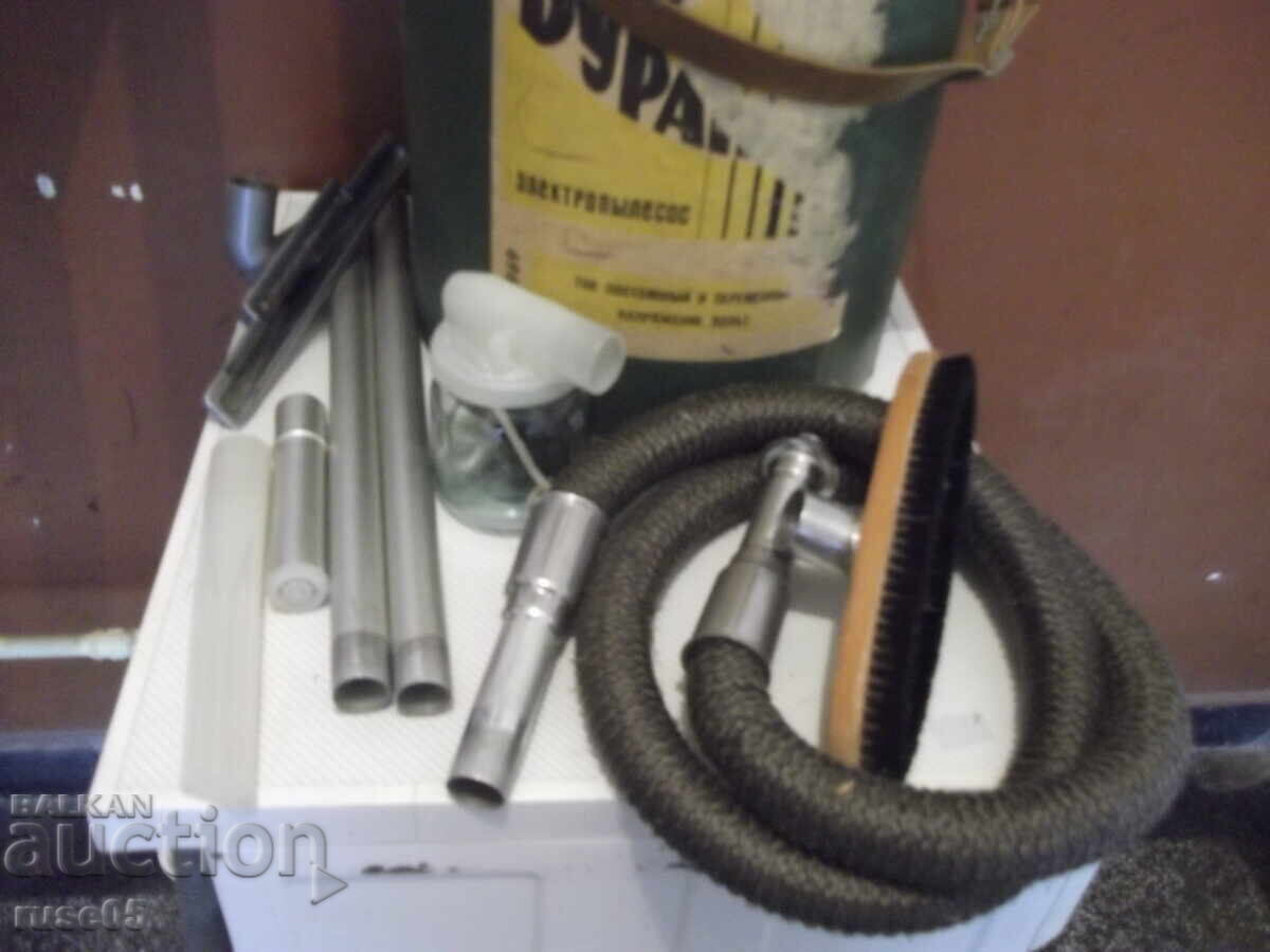 Aspirator "Buran" din perioada socialistă timpurie, sovietic funcțional cu preț € 51.13 | 100.00 BGN