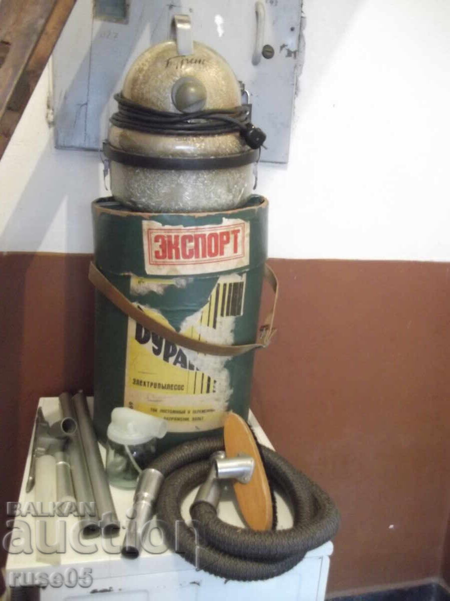 Aspirator "Buran" din perioada socialistă timpurie, sovietic funcțional