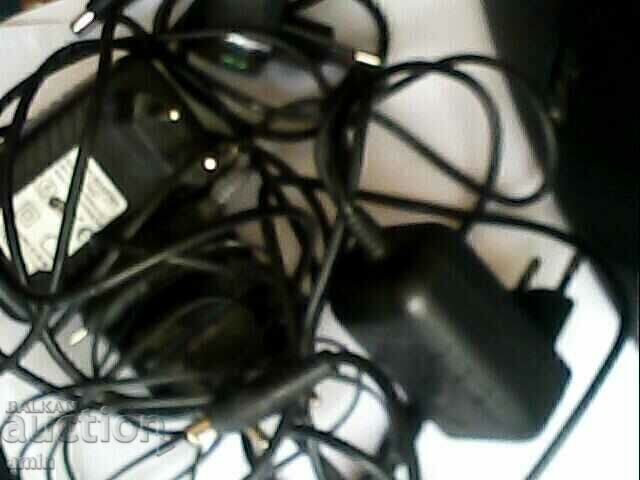 lot of 4 old iPhone....is cables - 7 lot of 4 old iPhone....is cables - 7