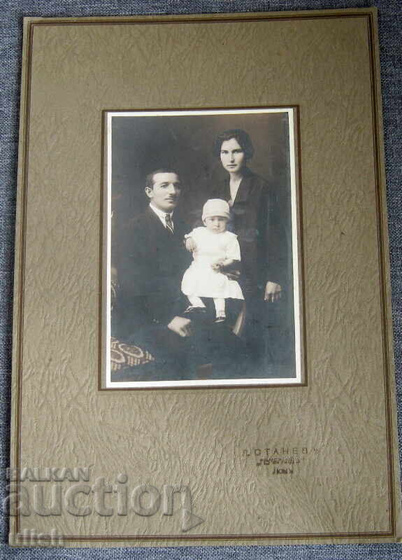 Стара семейна снимка картон фото Л. Станев Лом
