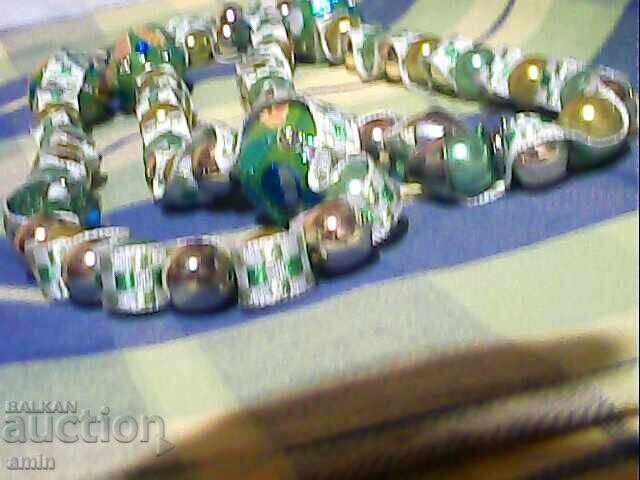 Όμορφο κολιέ με μαργαριτάρια με τιμή € 20.45 | 40.00 BGN Όμορφο κολιέ με μαργαριτάρια με τιμή € 20.45 | 40.00 BGN