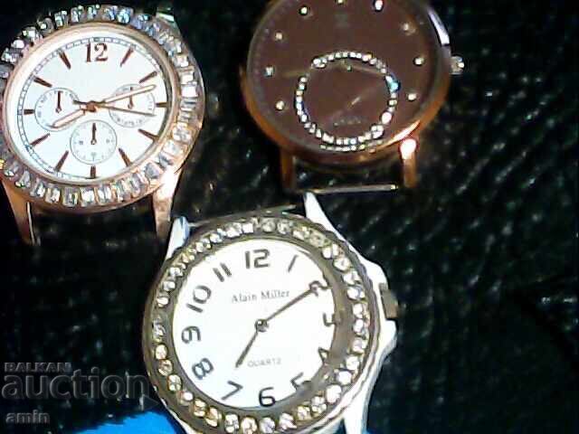 Livrarea Lot de 15 ceasuri, toate funcționează, fără baterii