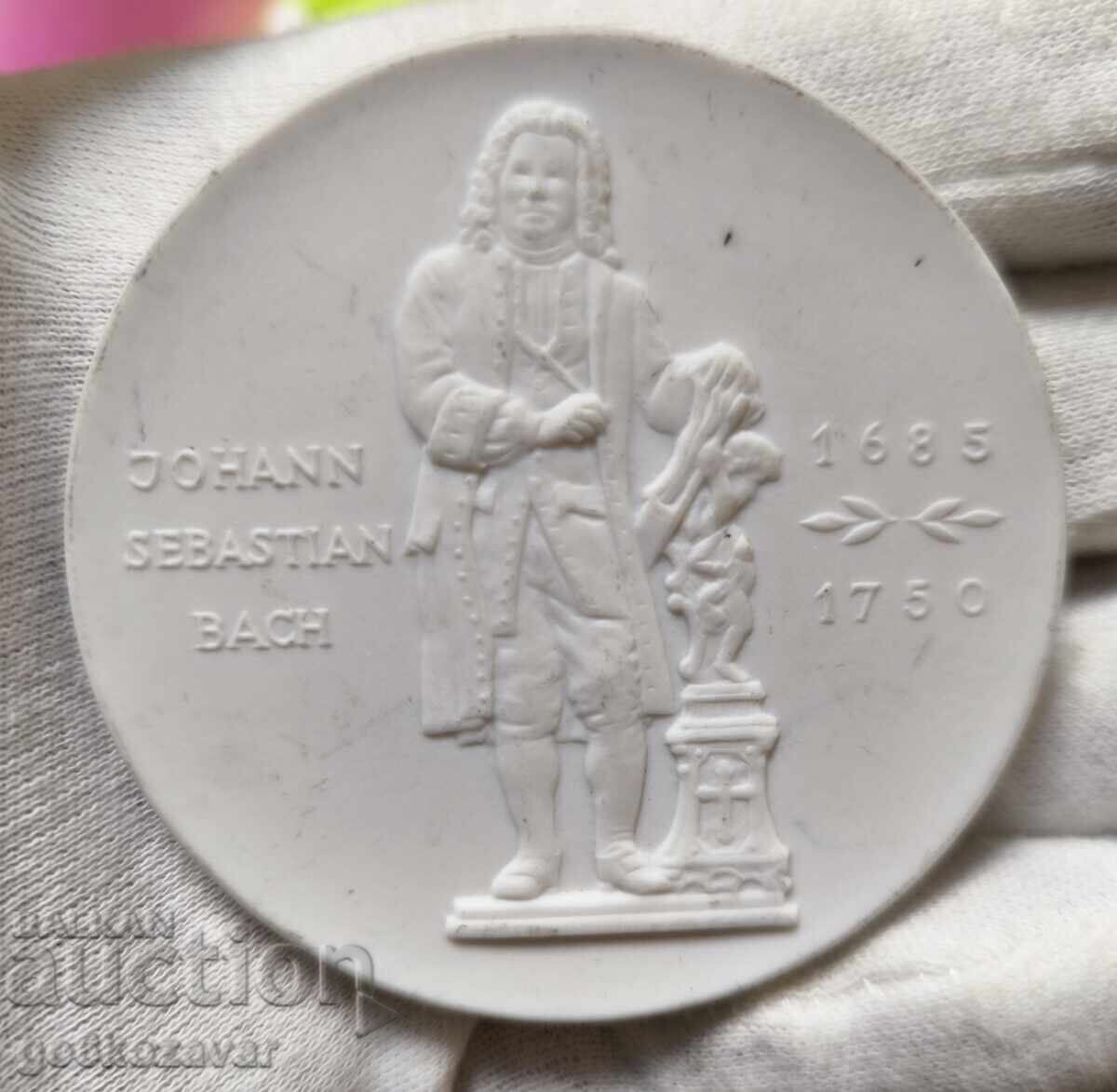 Πορσελάνινη πλακέτα του Γιόχαν Σεμπάστιαν Μπαχ από Meissen Πορσελάνινη πλακέτα του Γιόχαν Σεμπάστιαν Μπαχ από Meissen