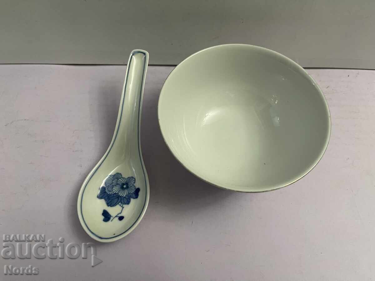 Аукцион Порцеланов лот