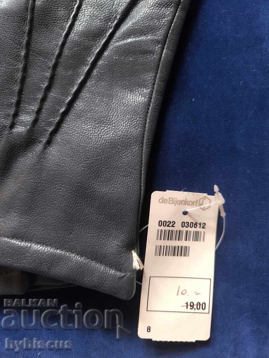 Mănuși de piele noi, import Olanda, cu etichetă, de damă cu preț € 15.00 | 29.34 BGN Mănuși de piele noi, import Olanda, cu etichetă, de damă cu preț € 15.00 | 29.34 BGN