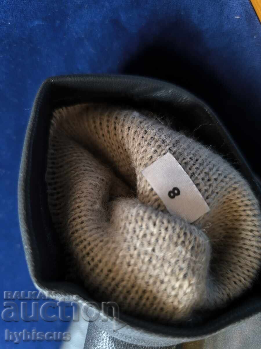 Livrarea Mănuși de piele noi, import Olanda, cu etichetă, de damă Livrarea Mănuși de piele noi, import Olanda, cu etichetă, de damă