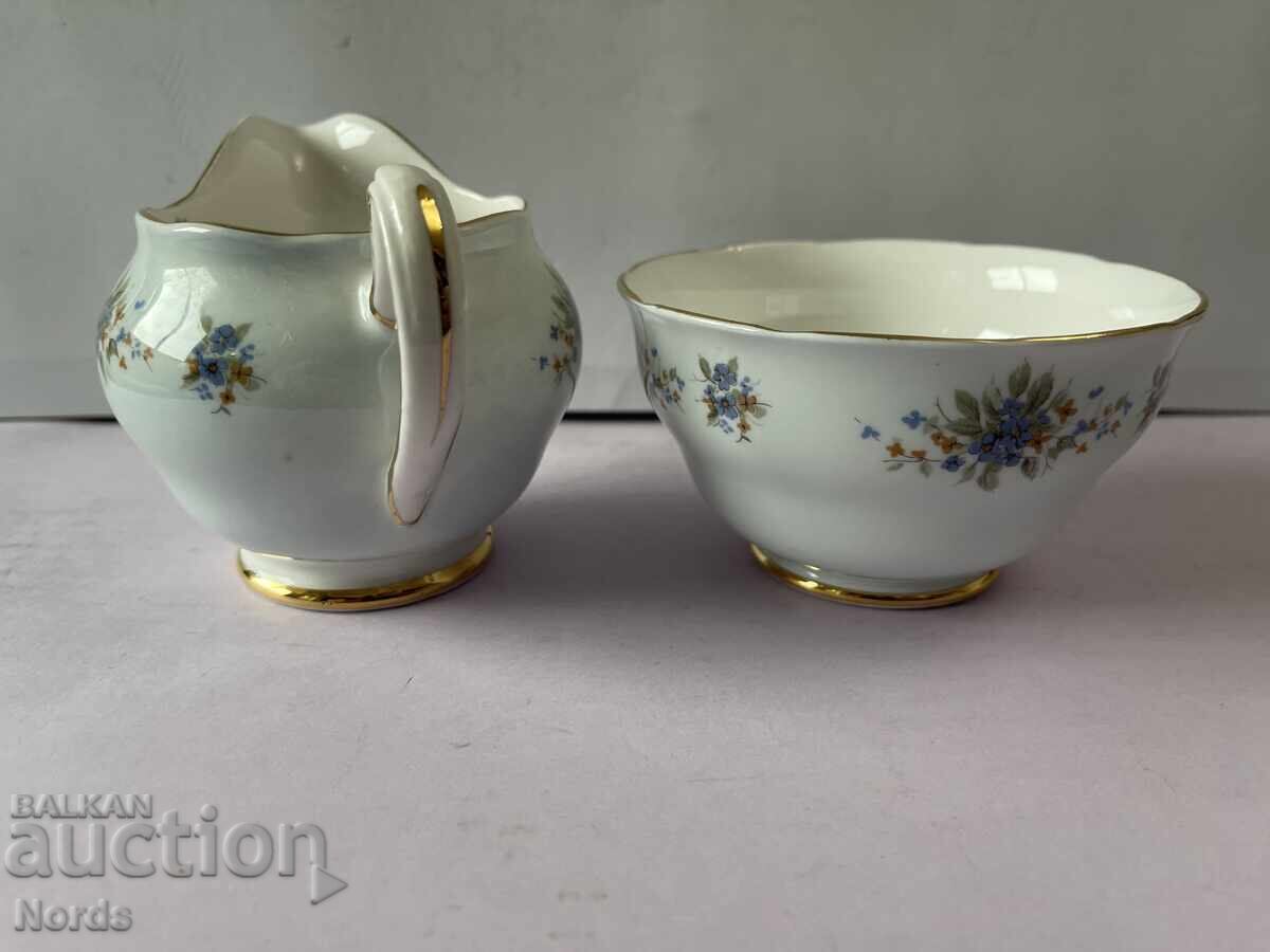 Английски порцеланов лот с цена € 0.01 | 0.02 лв.