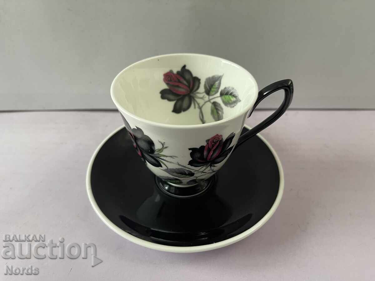 Royal Albert двоен сет за кафе с цена € 0.01 | 0.02 лв.