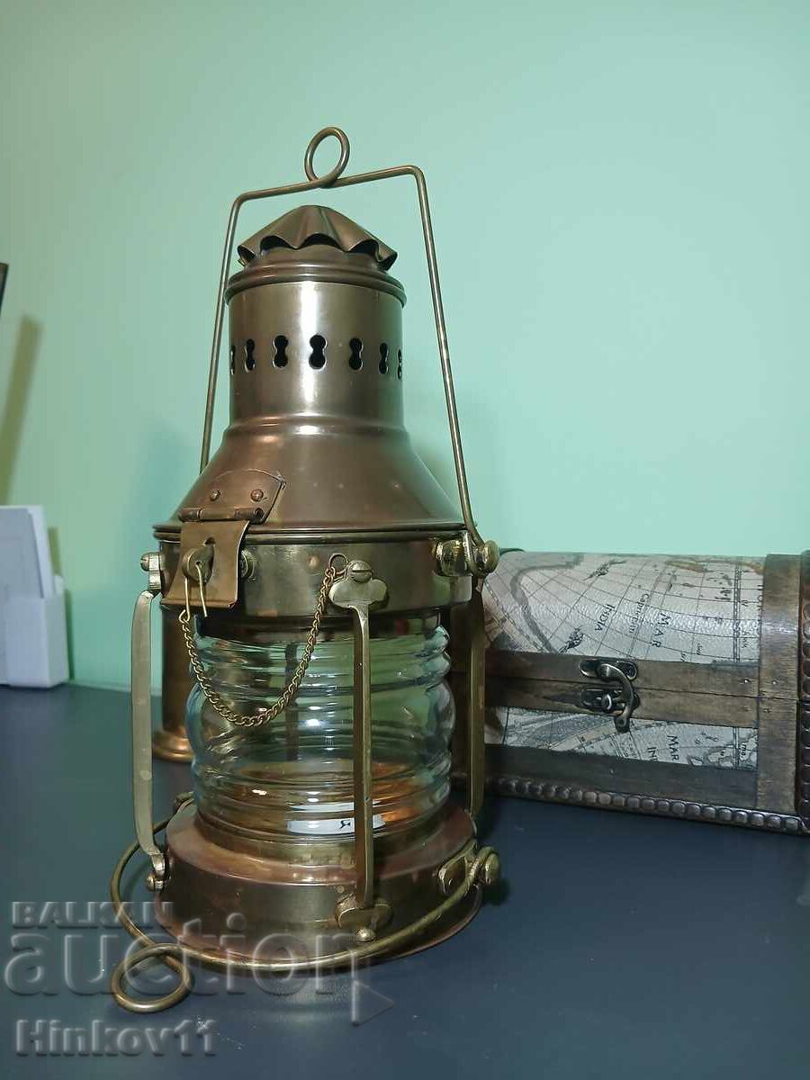 Стар корабен фенер на свещ с цена € 100.00 | 195.58 лв.