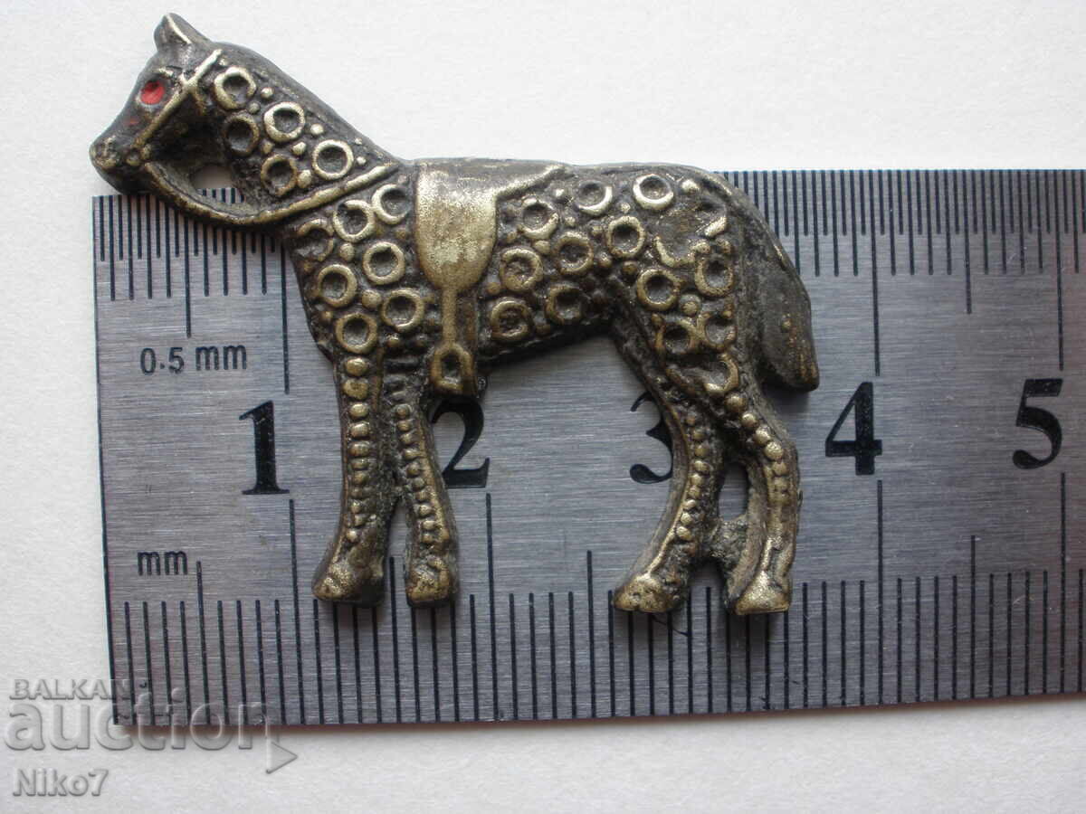 Стара,жокейска значка (кокарда). - 5