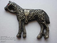 Стара,жокейска значка (кокарда).