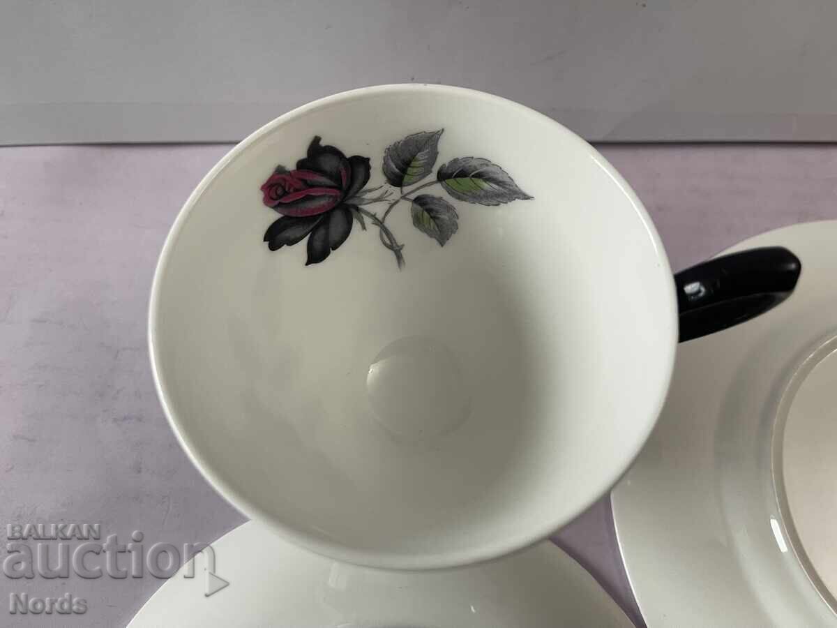 Доставка на Royal Albert английски троен сет за чай