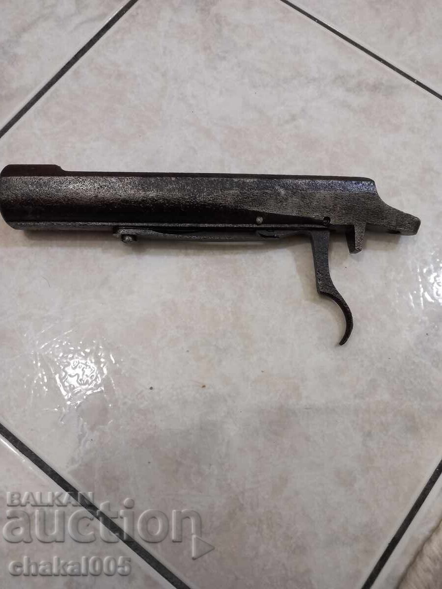 Κουτί για μπερντάνα με τιμή € 255.00 | 498.74 BGN