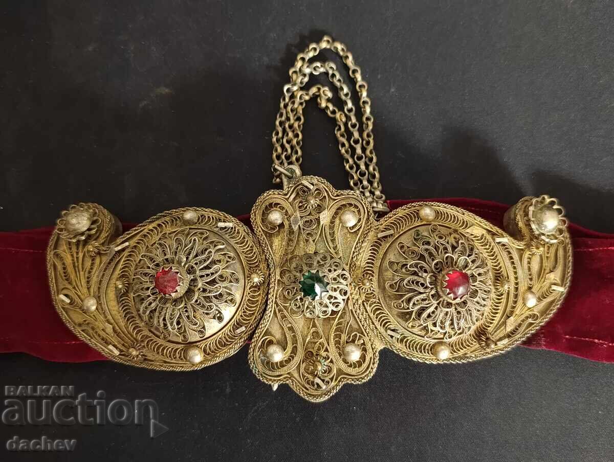 Αναγεννησιακές Ασημένιες Φιλιγκράν Επιχρυσωμένες παφτές παφτά ρούχα 19ος αιώνας με τιμή € 750.00 | 1466.87 BGN