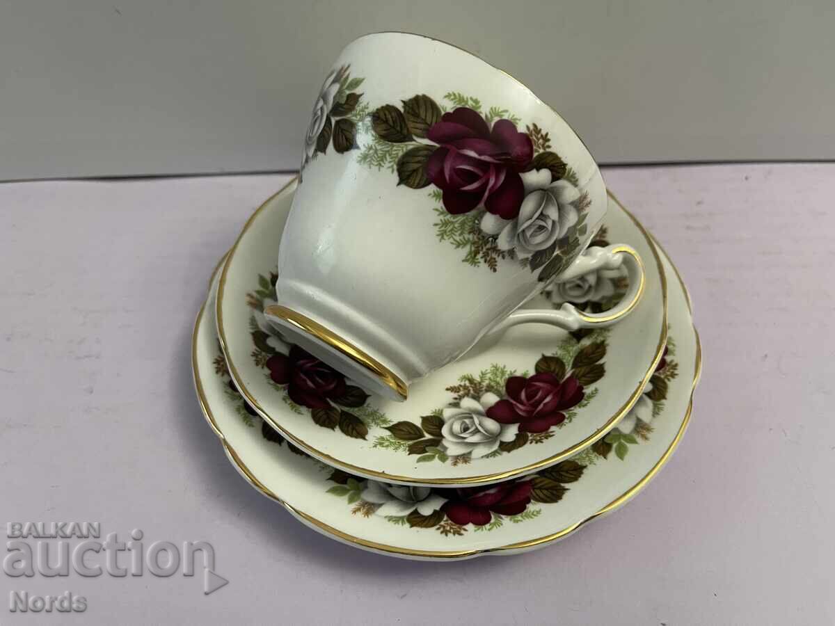 Английски троен сет за чай с цена € 0.01 | 0.02 лв.