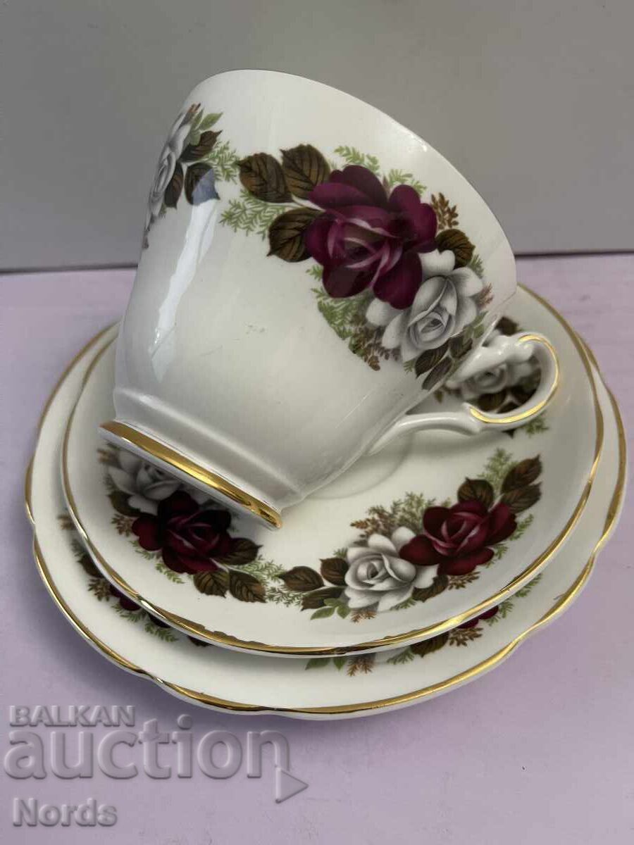 Αγγλικό τριπλό σετ τσαγιού