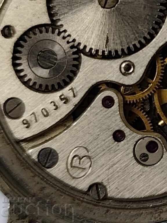 Παράδοση 0.01st. Παλαιό Ρωσικό ρολόι Vostok 9 - δεν λειτουργεί - B.Z.TS