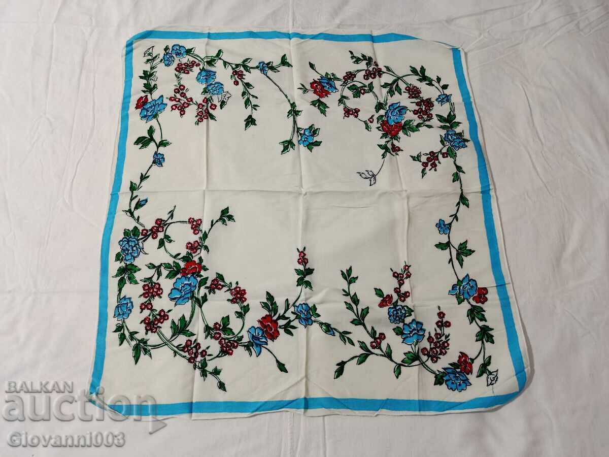 Bentiță pentru cap 143 cu preț € 23.00 | 44.98 BGN Bentiță pentru cap 143 cu preț € 23.00 | 44.98 BGN