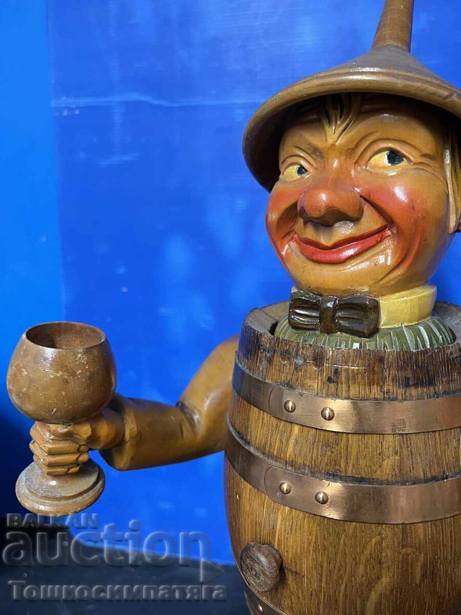 Figurină rară a brandului german „Kellergeist” cu preț € 380.00 | 743.22 BGN