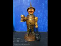 Рядко срещана фигура на немският бранд “Kellergeist”