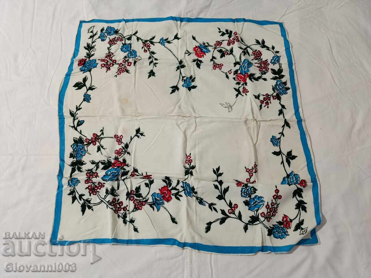 Bentiță pentru cap 144 cu preț € 16.00 | 31.29 BGN Bentiță pentru cap 144 cu preț € 16.00 | 31.29 BGN