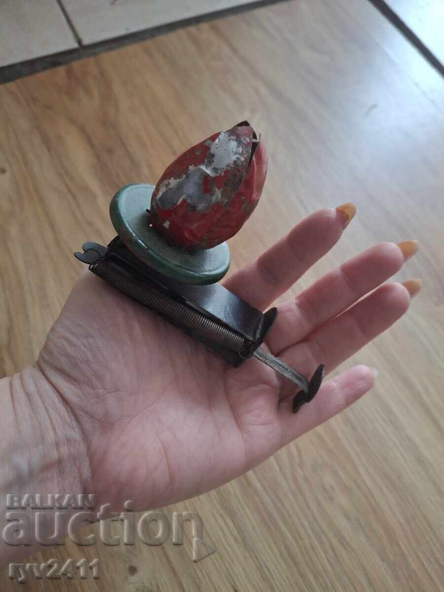 Стара ламаринена играчка с цена € 5.00 | 9.78 лв.