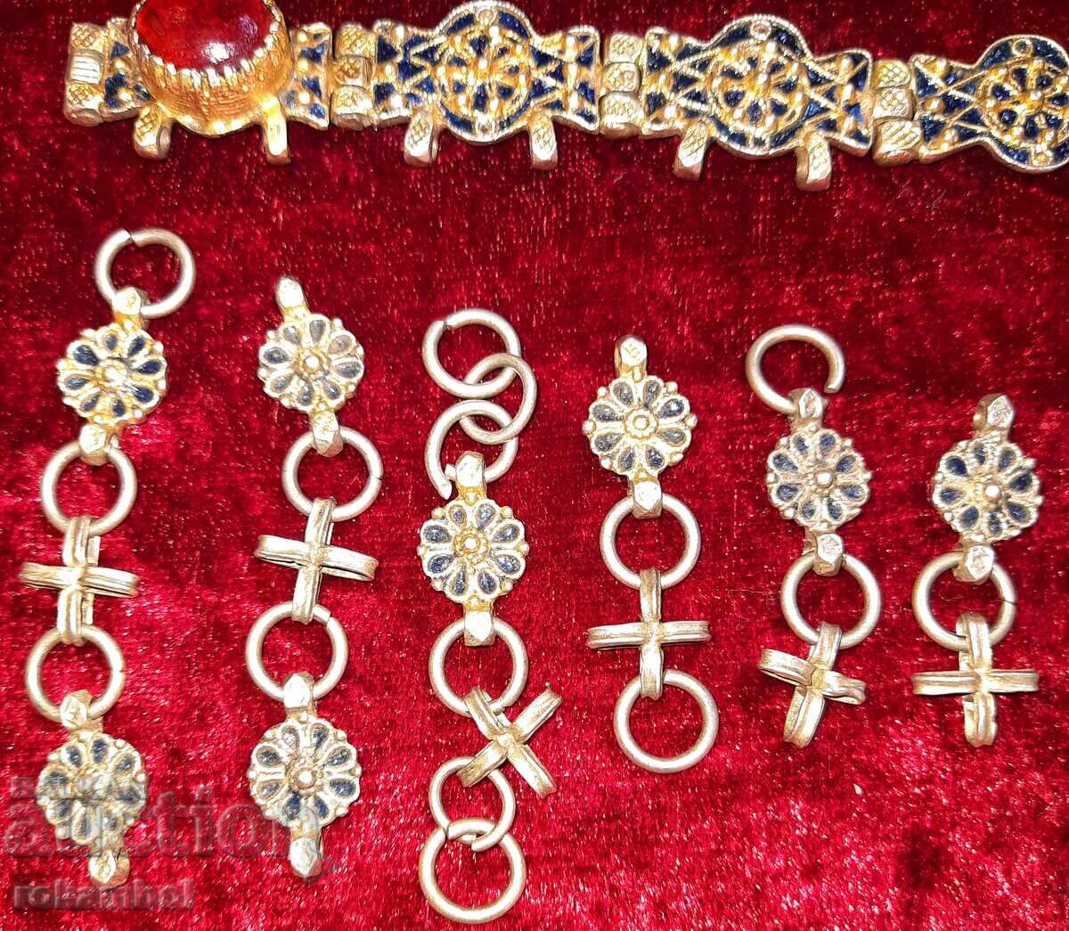 Αναγεννησιακό ασημένιο κόσμημα με επένδυση υδραργύρου με τιμή € 900.00 | 1760.25 BGN