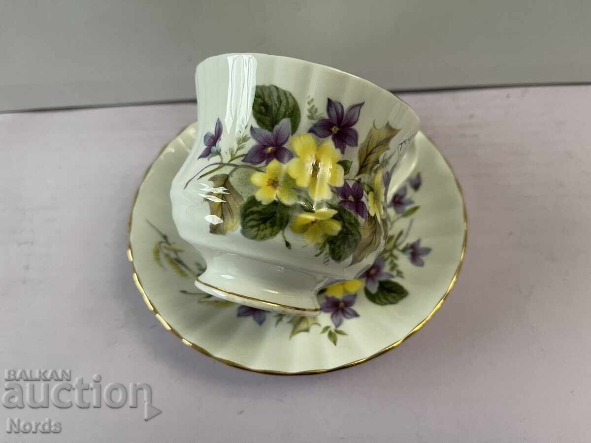 Auction  Beautiful English tea set