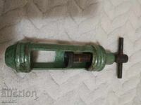 Mașină de tuns pentru 12 cal