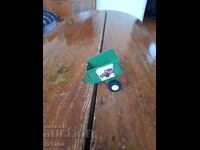 Remorcă veche pentru tractor