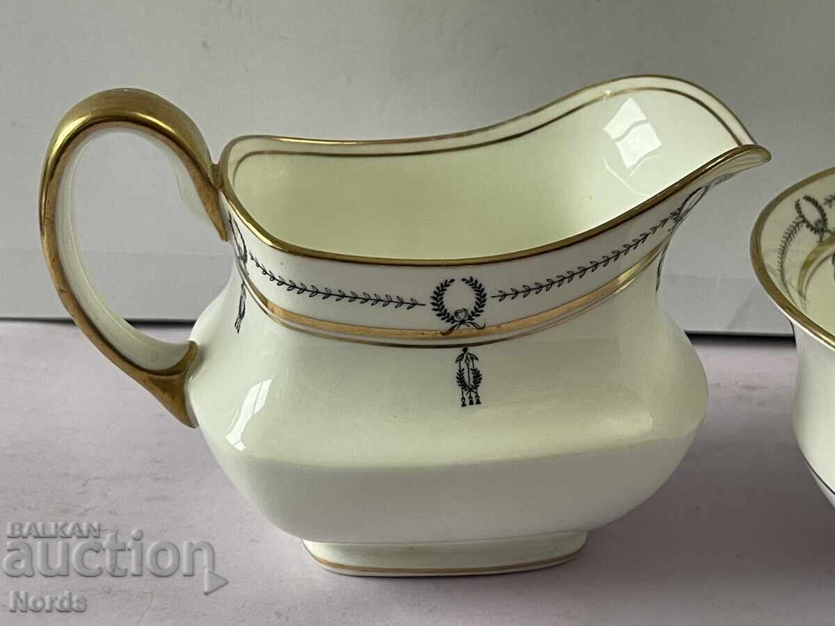 Аукцион Винтидж английски лот