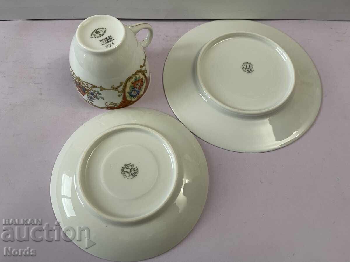 Ένα όμορφο τριπλό σετ τσαγιού - 5