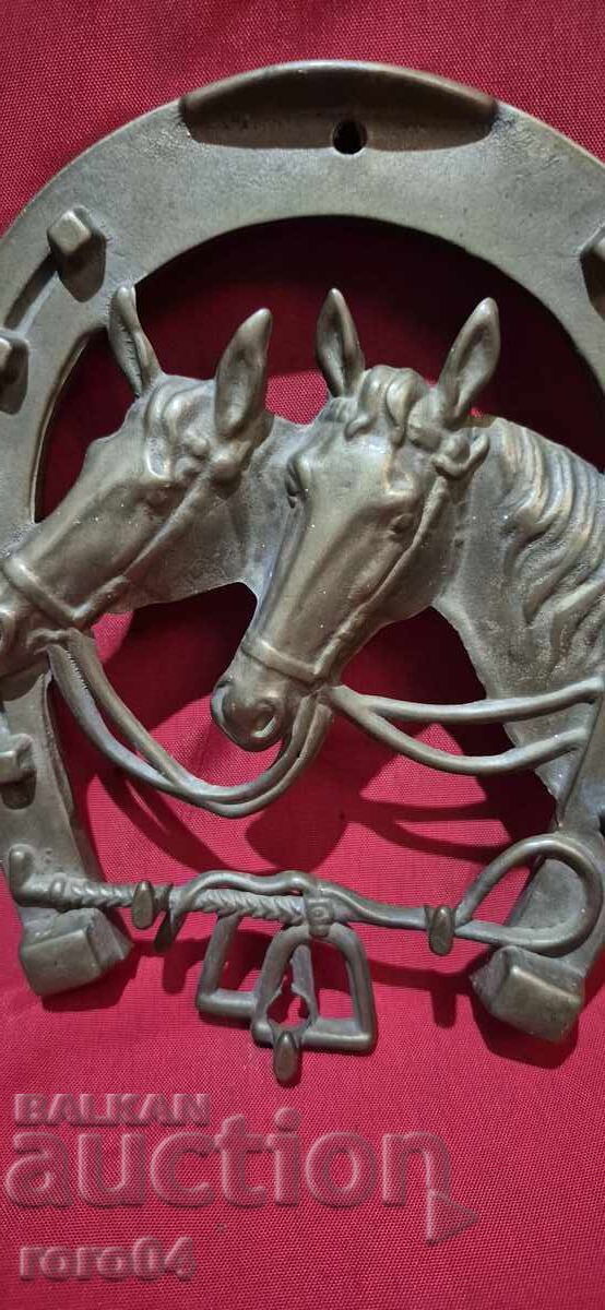 HORSESHOE - KEY HOLDER - KEY HANGER with price € 25.00 | 48.90 BGN HORSESHOE - KEY HOLDER - KEY HANGER with price € 25.00 | 48.90 BGN