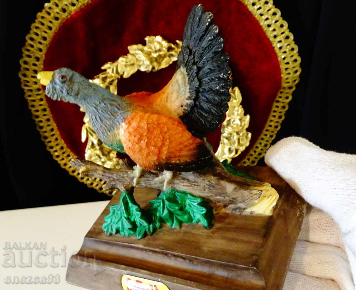 Порцеланова фигура Глухар,поставка за пура,лого на бира Hass - 6 Порцеланова фигура Глухар,поставка за пура,лого на бира Hass - 6