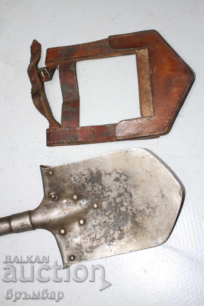 Lopată austriacă din Primul Război Mondial BLECKMANN 1915 cu preț € 65.00 | 127.13 BGN Lopată austriacă din Primul Război Mondial BLECKMANN 1915 cu preț € 65.00 | 127.13 BGN