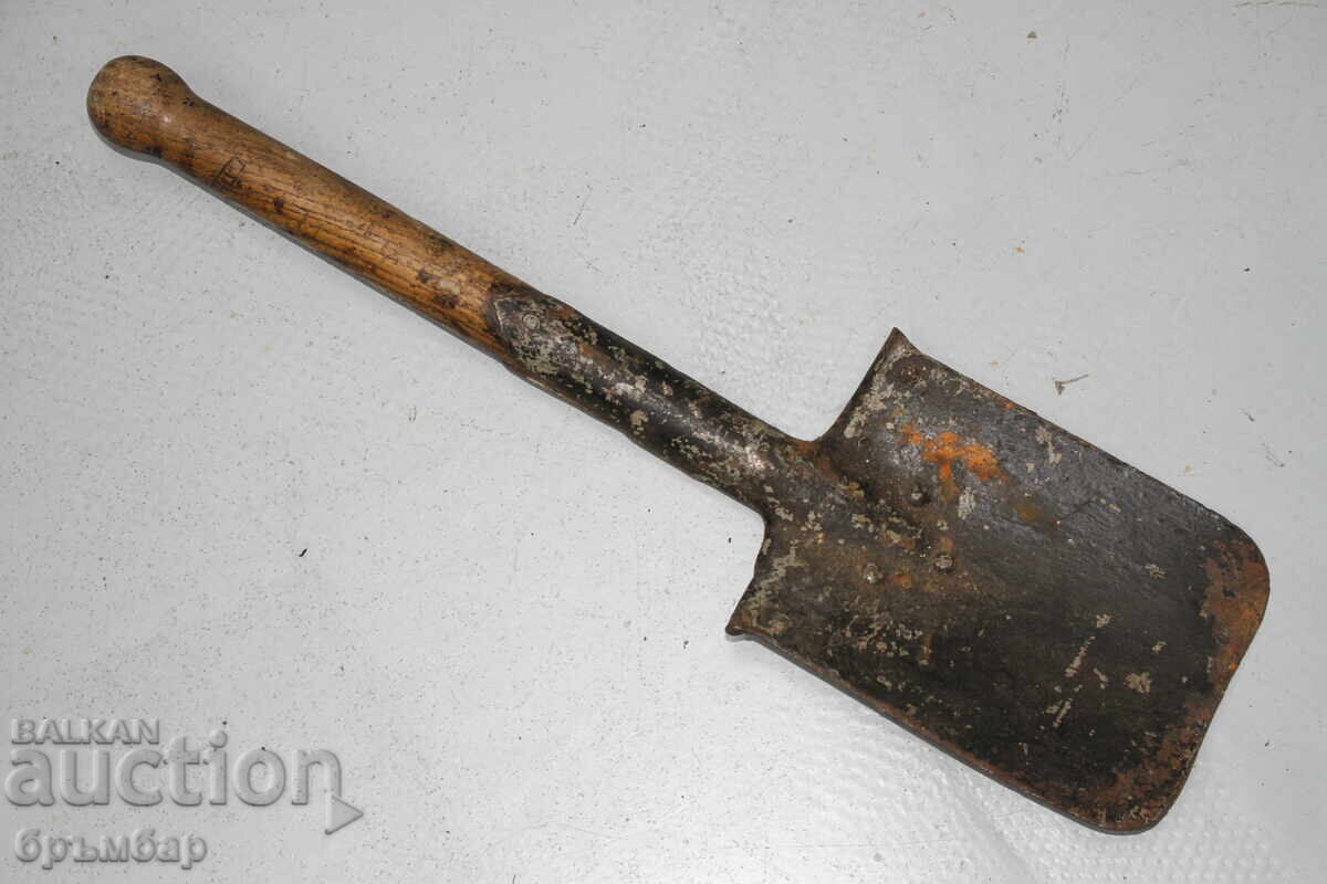 Lopata militară germană austriacă din Primul Război Mondial.*1 Lopata militară germană austriacă din Primul Război Mondial.*1