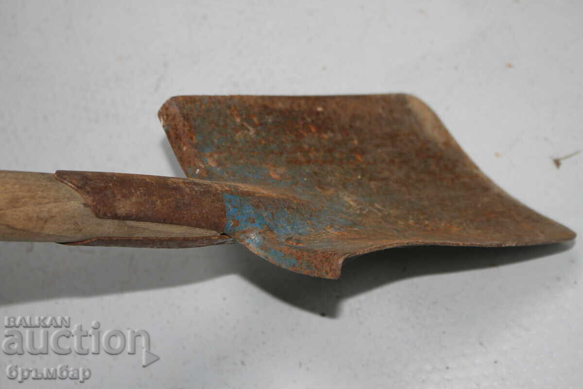 Μικρή στρατιωτική φτυάρι. Μαρκαρισμένο. *1 - 7