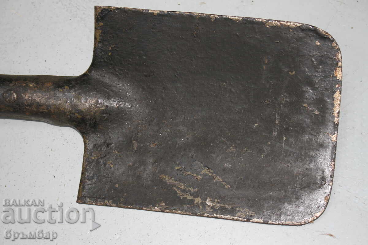 Lopată militară germană austriacă din Primul Război Mondial *2 cu preț € 40.00 | 78.23 BGN Lopată militară germană austriacă din Primul Război Mondial *2 cu preț € 40.00 | 78.23 BGN